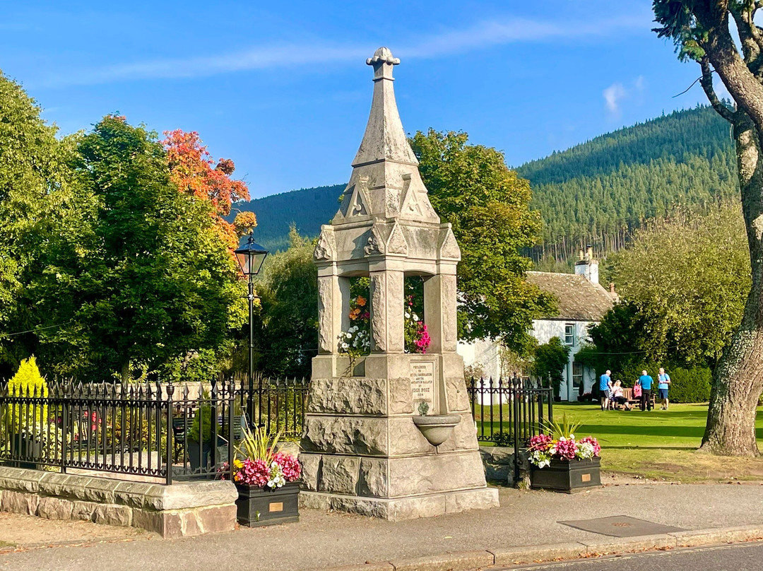 Farquharson Memorial Drinking Fountain-巴拉特必去景点
