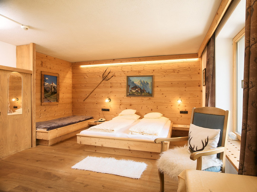 Almi's Berghotel主图