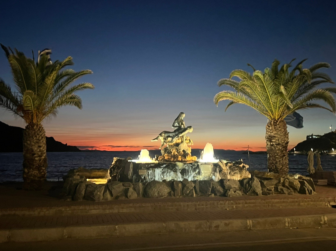 Blue Harmony Hotel主图