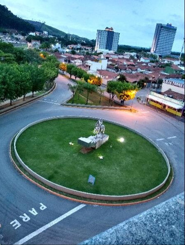 Correa Transporte Executivo-贝洛哈里桑塔必去景点