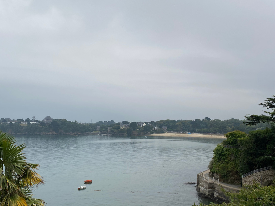 Plage du Prieure景点图片