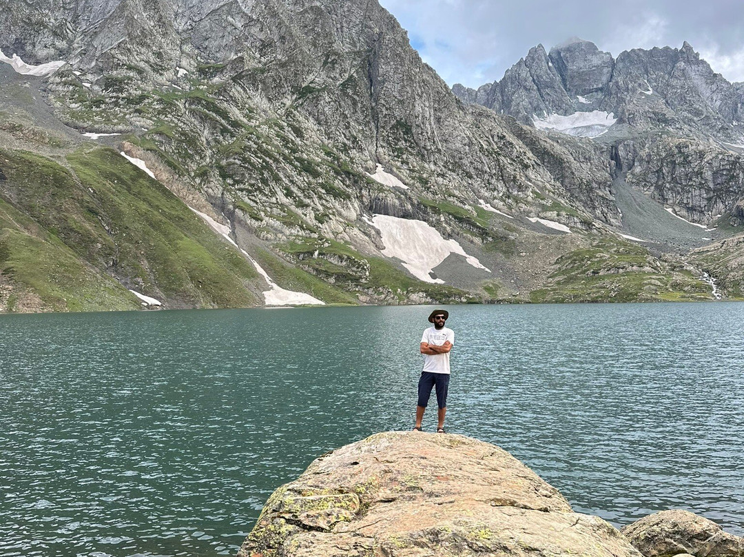 Vishansar Lake景点图片