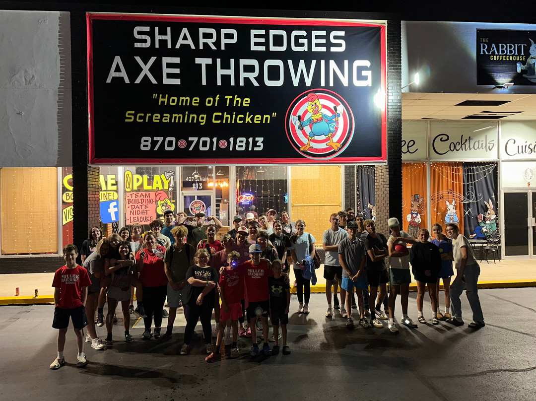 Sharp Edges Axe Throwing景点图片