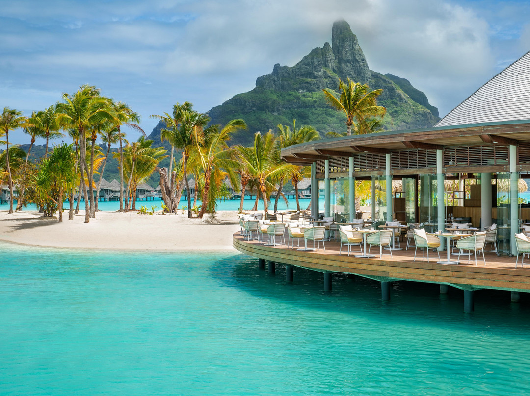 Tipanier Restaurant | The Westin Bora Bora Resort & Spa