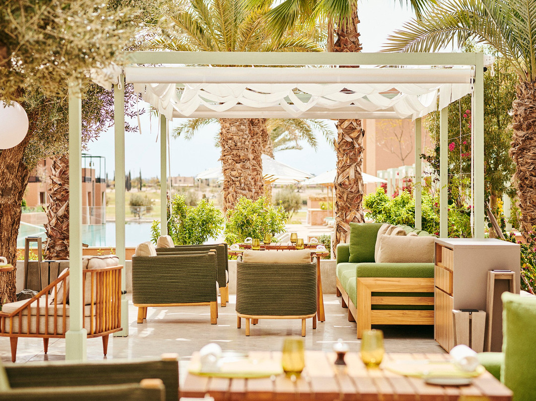 Pavillon Terrace & Pool主图