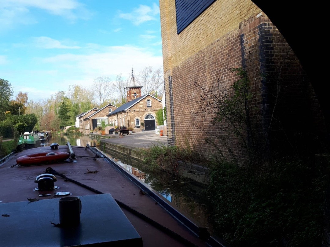 Narrowboat Day Hire景点图片
