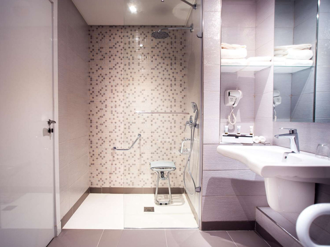 Golden Tulip Le Diplomate Cotonou主图