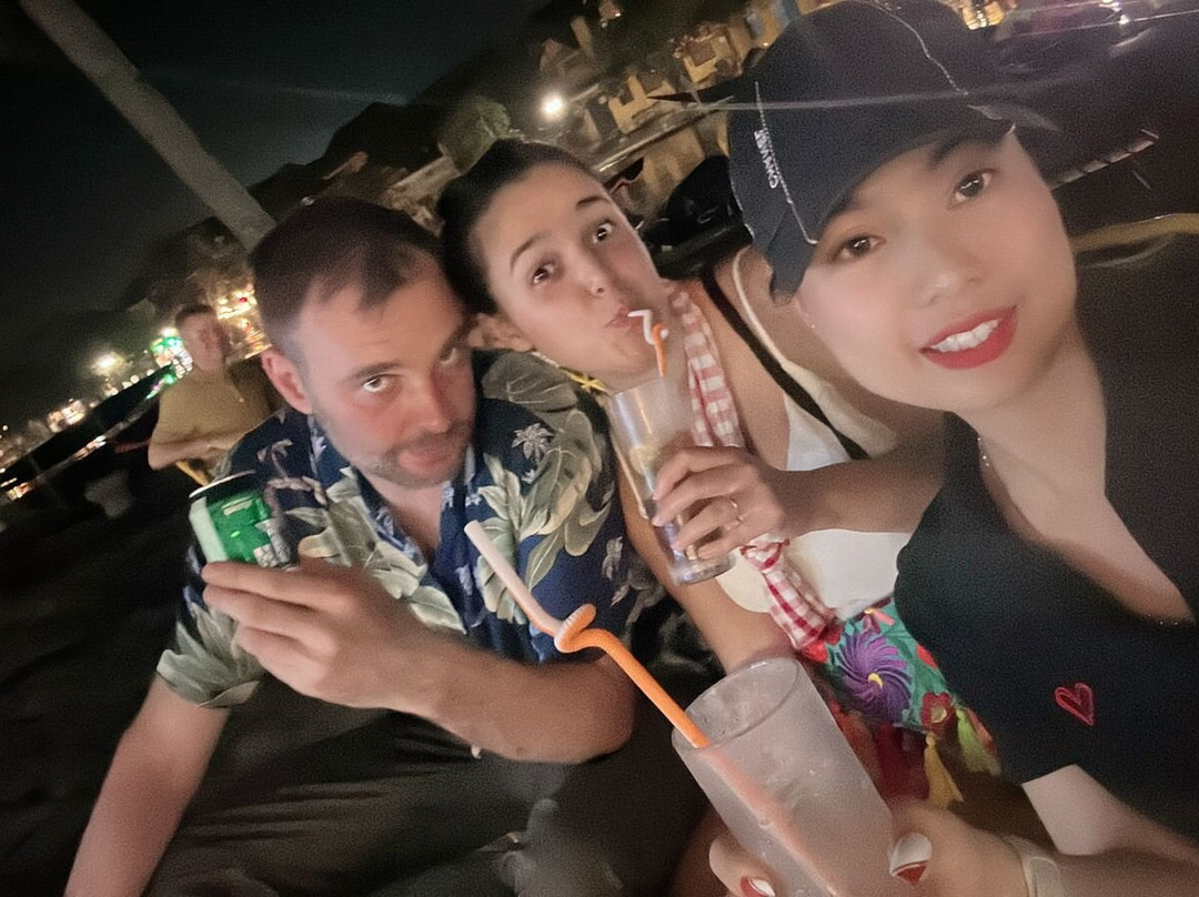 Mr Tom Crazy Bar-会安必去景点