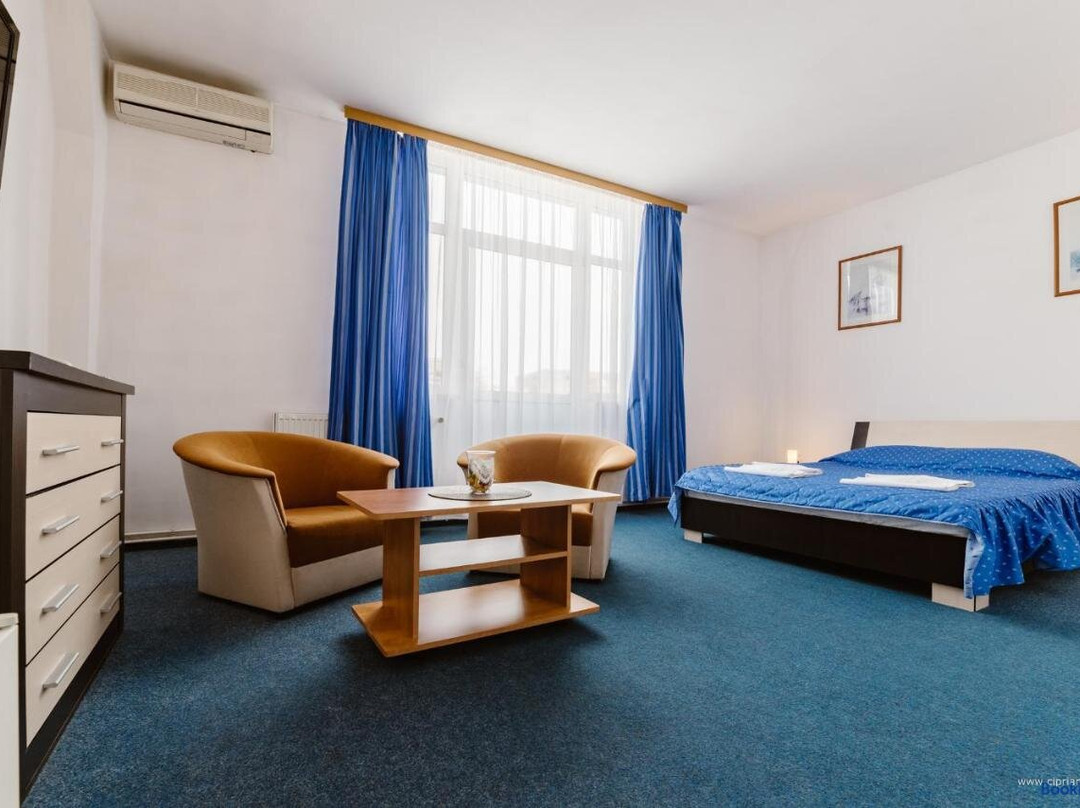 Hotel Iris