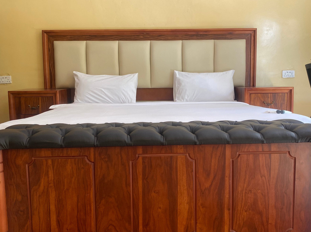 Waterfront Resort Hotel主图