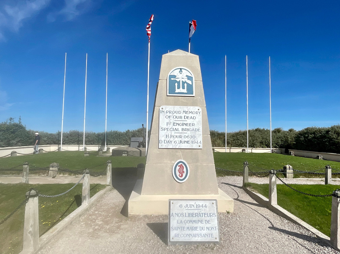 1st Engineer Special Brigade Monument景点图片
