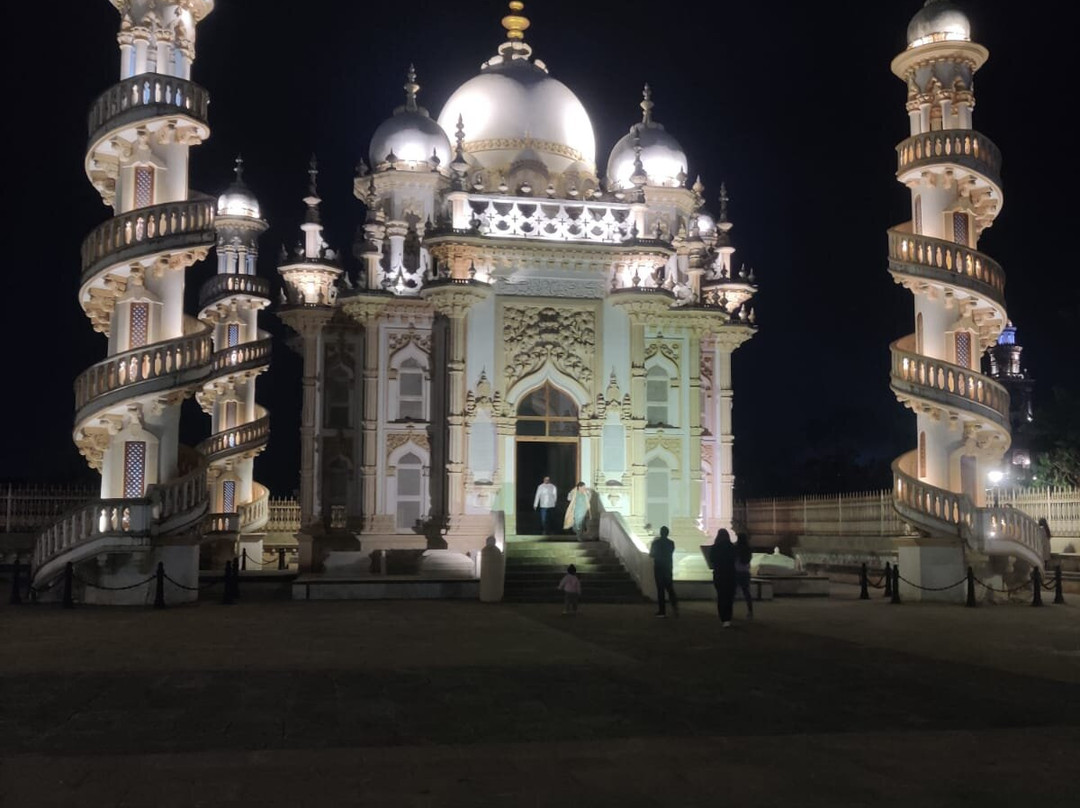 Uparkot-居那加德必去景点