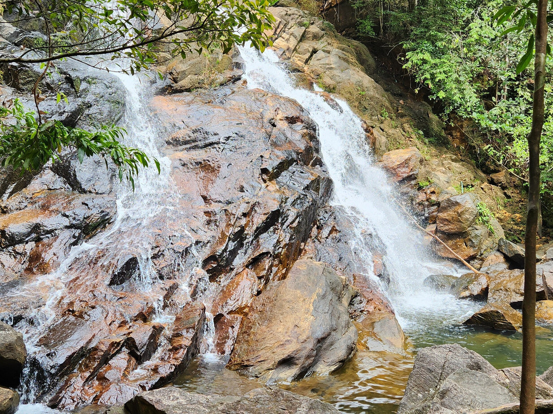 Andahalena Ella Waterfall-Elpitiya必去景点