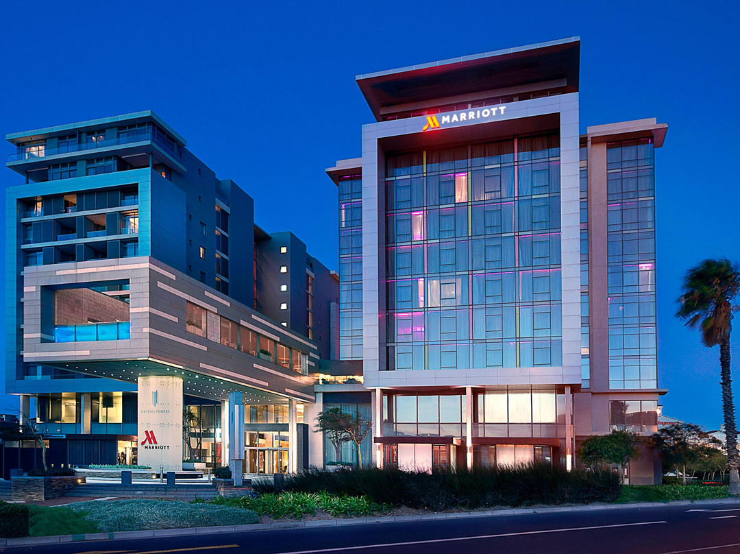 水晶塔温泉酒店主图