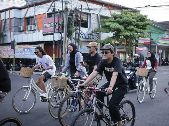 jakarta cycling tour