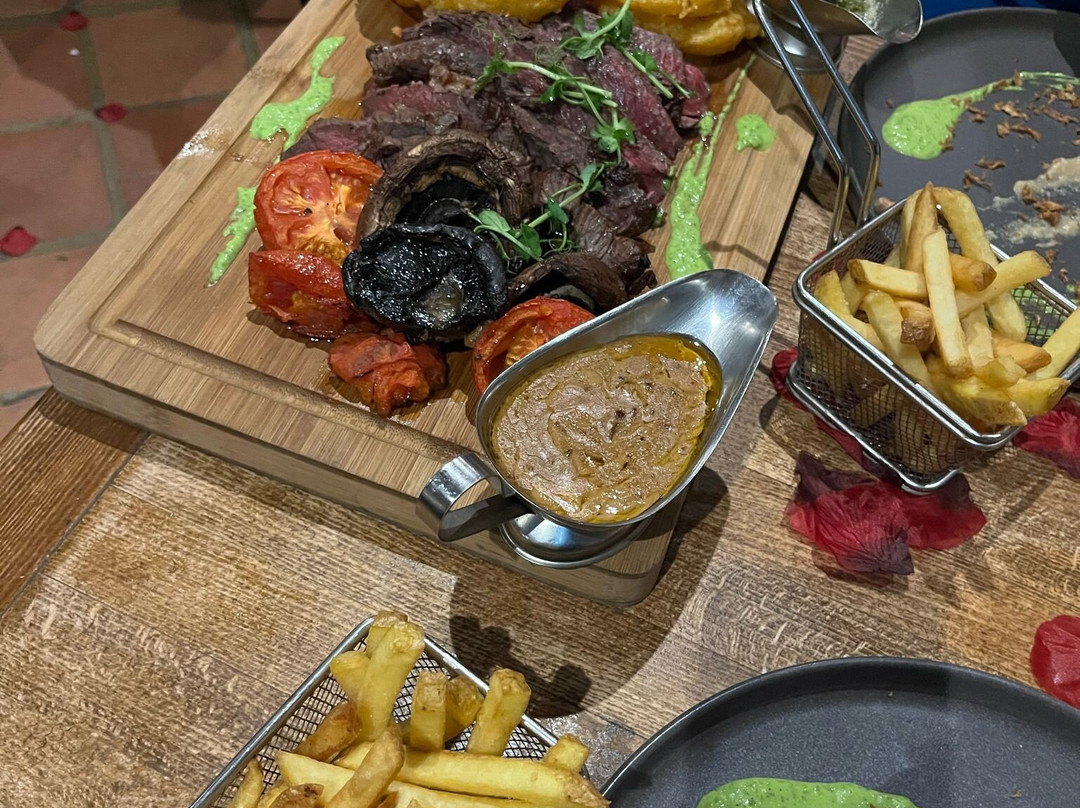 The Curious Fox主图