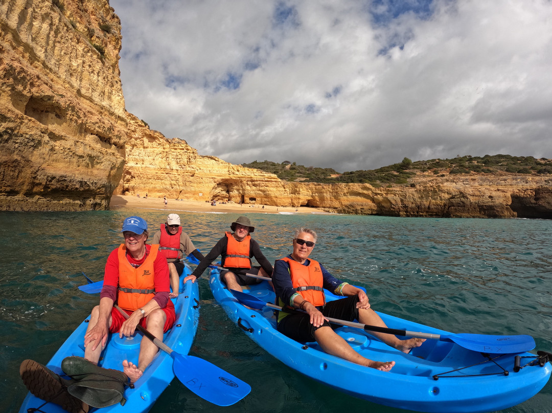 Blue Xperiences Sup &  Surf School景点图片