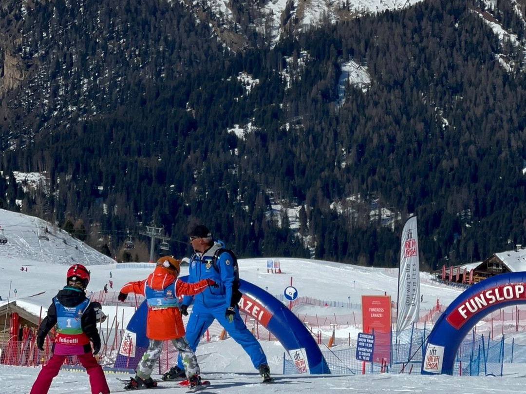 Ski and Snowboard School Canazei Marmolada景点图片