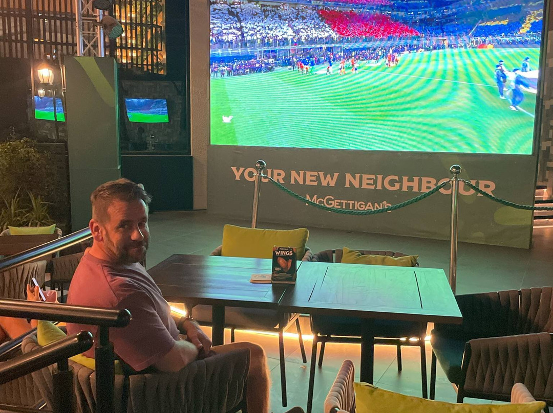 迪拜六国城门瑞享酒店主图