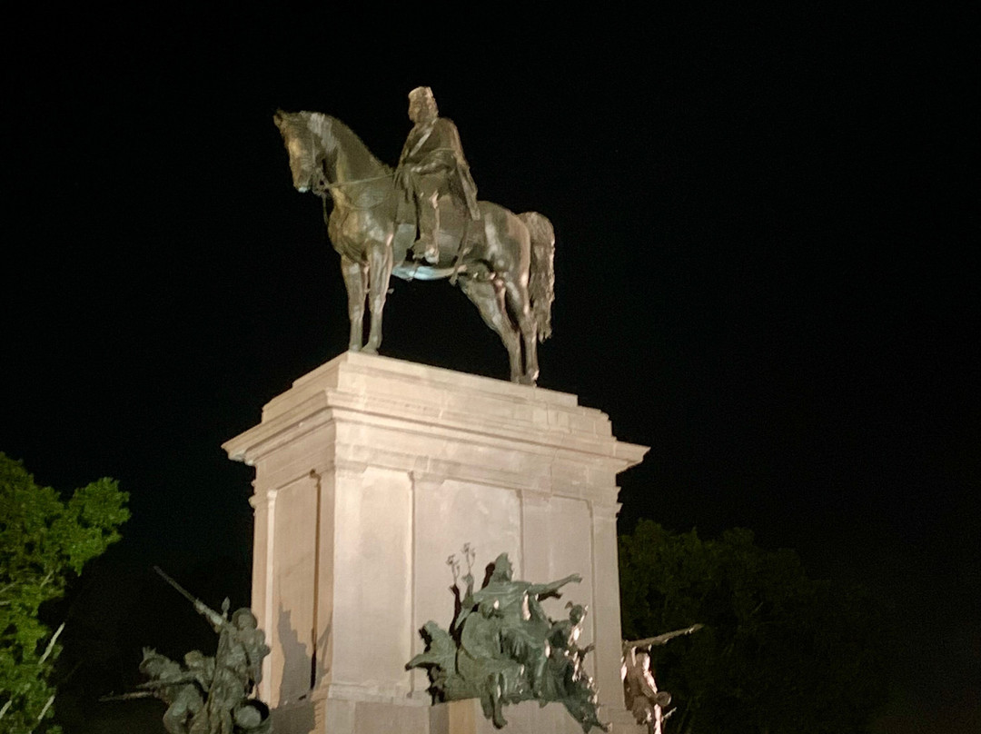 Monumento a Garibaldi-罗马必去景点