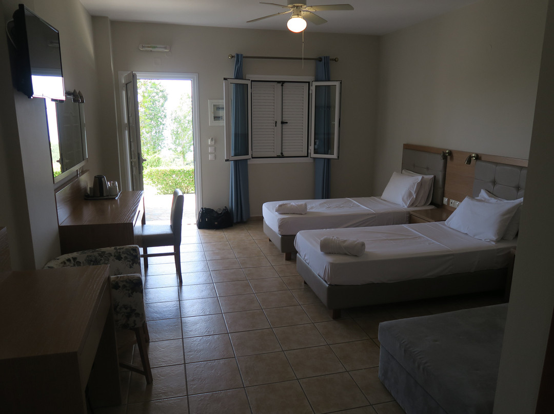 Dionysos Village Resort主图