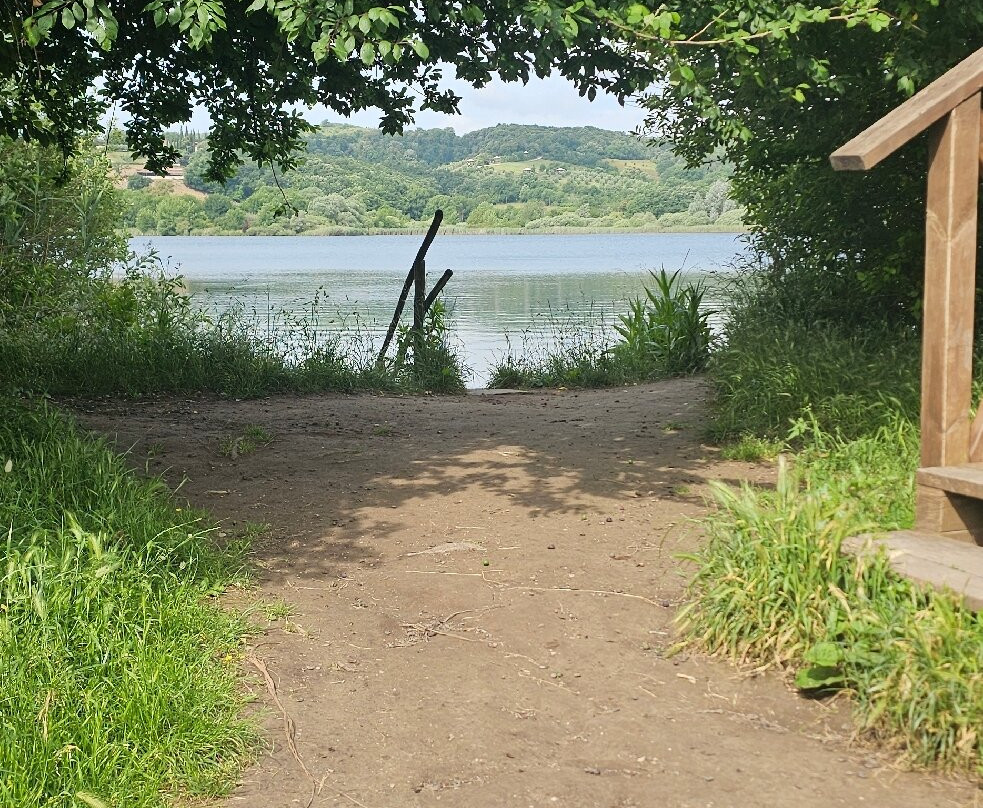 Lago dell'Accesa景点图片