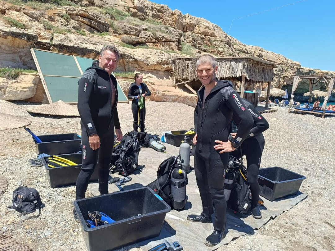 Royal Blue Diving Center (Francophone)-雷斯蒙必去景点