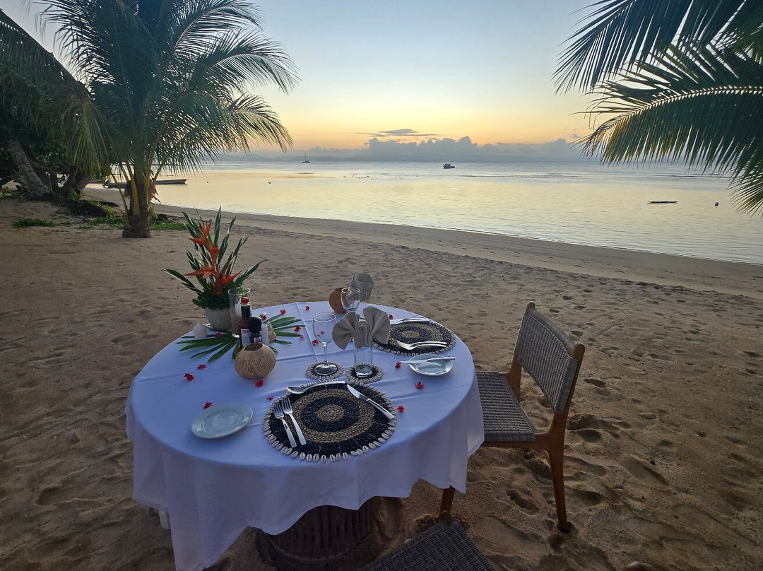 潮汐河段度假酒店主图