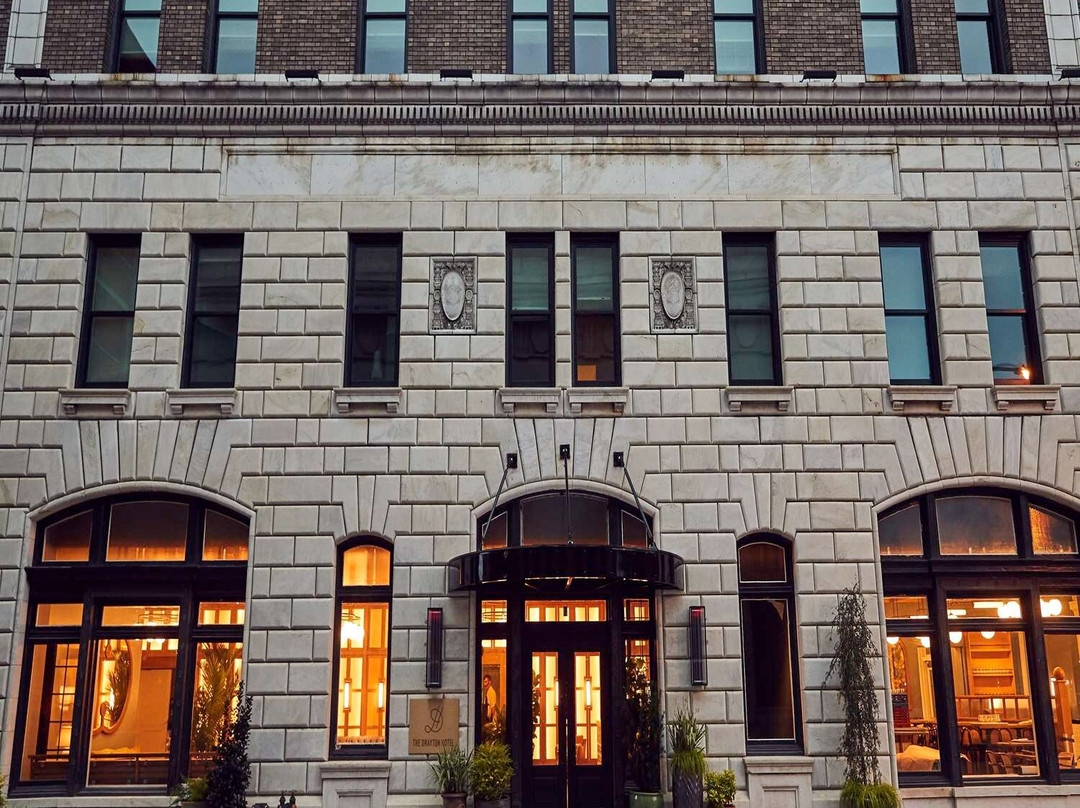 The Drayton Hotel Savannah, Curio Collection By Hilton