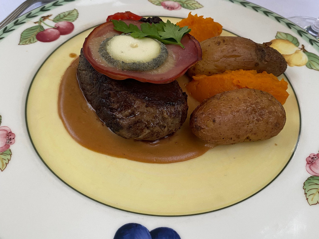 玫瑰园酒店主图