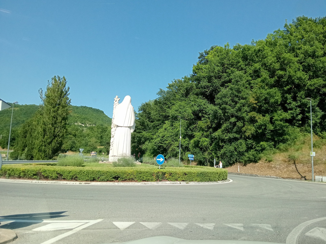 Statua Di Santa Rita-Cascia必去景点