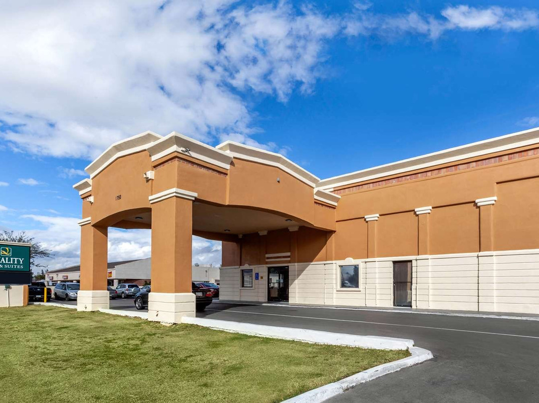 Quality Inn & Suites Near Downtown Mesa