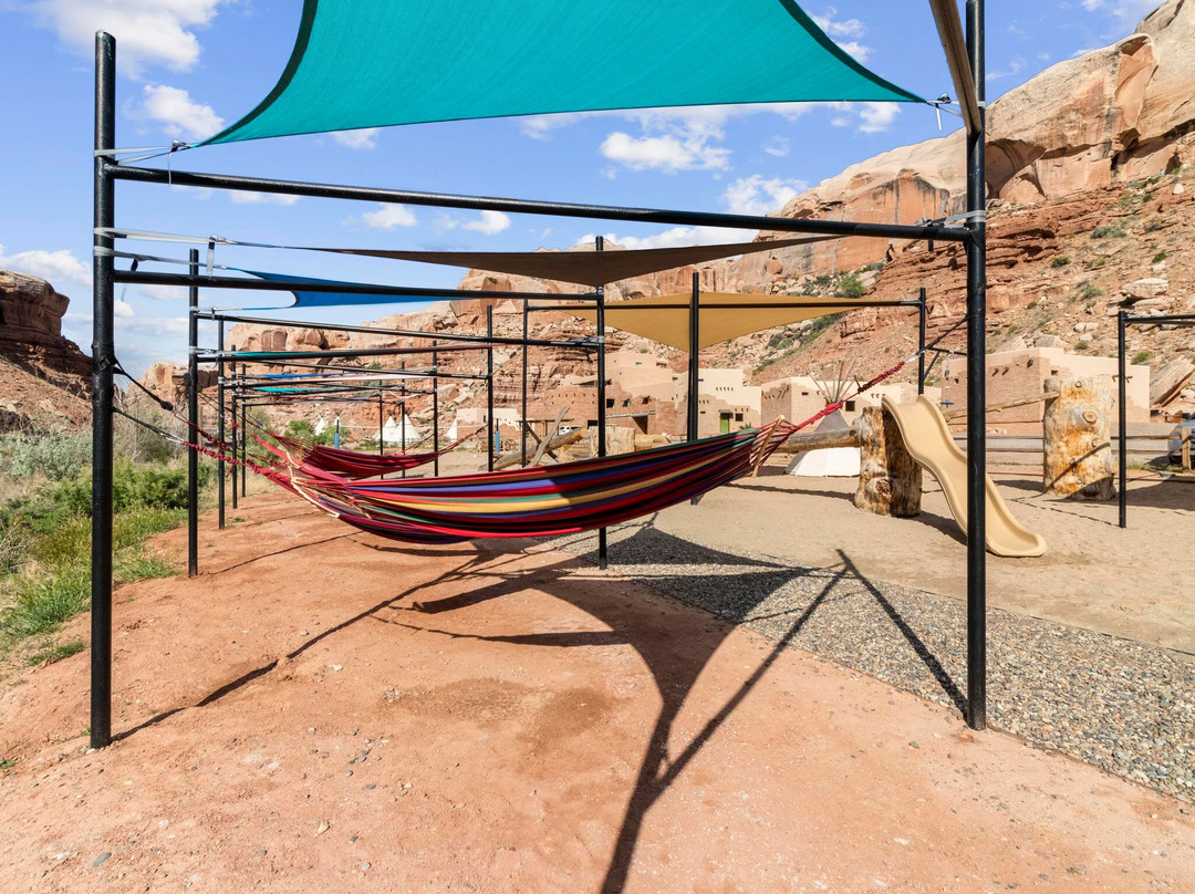 Bluff Dwellings Resort主图