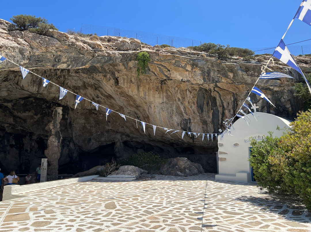 The Cave of Antiparos-Antiparos必去景点