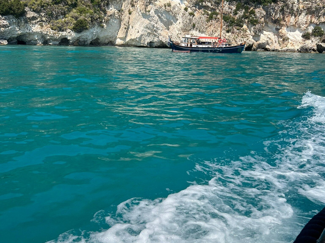 Sunbum Boat Rentals-Agios Nikolaos必去景点
