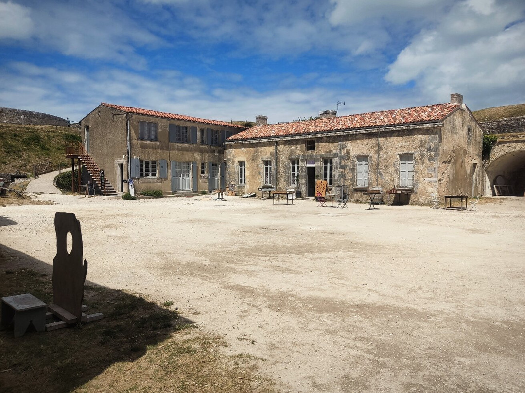 Fort la Prée-La Flotte必去景点