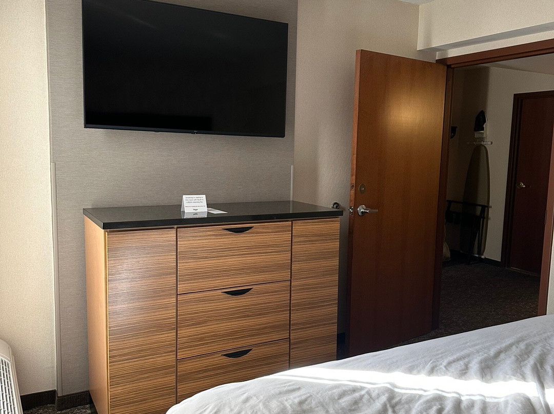 Drury Inn & Suites Birmingham Lakeshore Drive主图