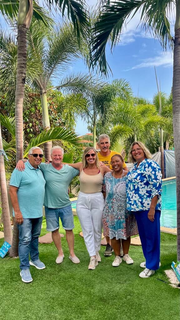 Hibiscus Beach House bed & breakfast-官方