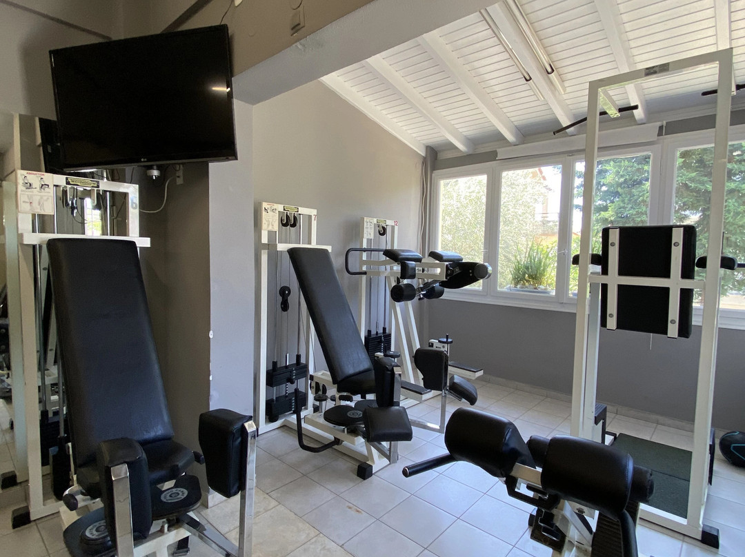 B.M. Gym Club Poros Gym-Kiani Akti必去景点