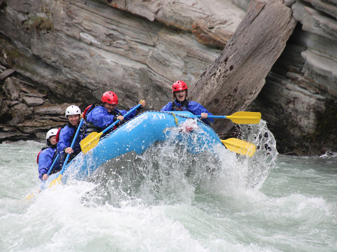 Mount Robson Whitewater Rafting Co.-维尔蒙特必去景点