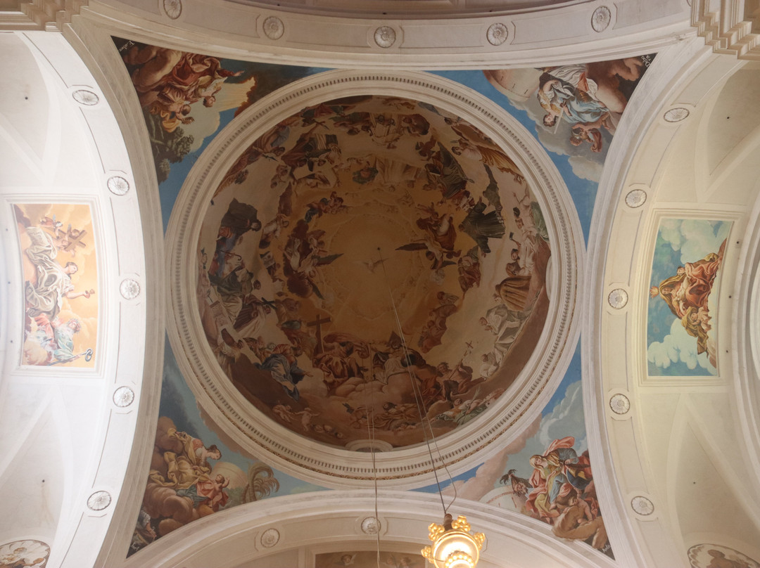 Iglesia de la Cartuja-法德摩萨必去景点