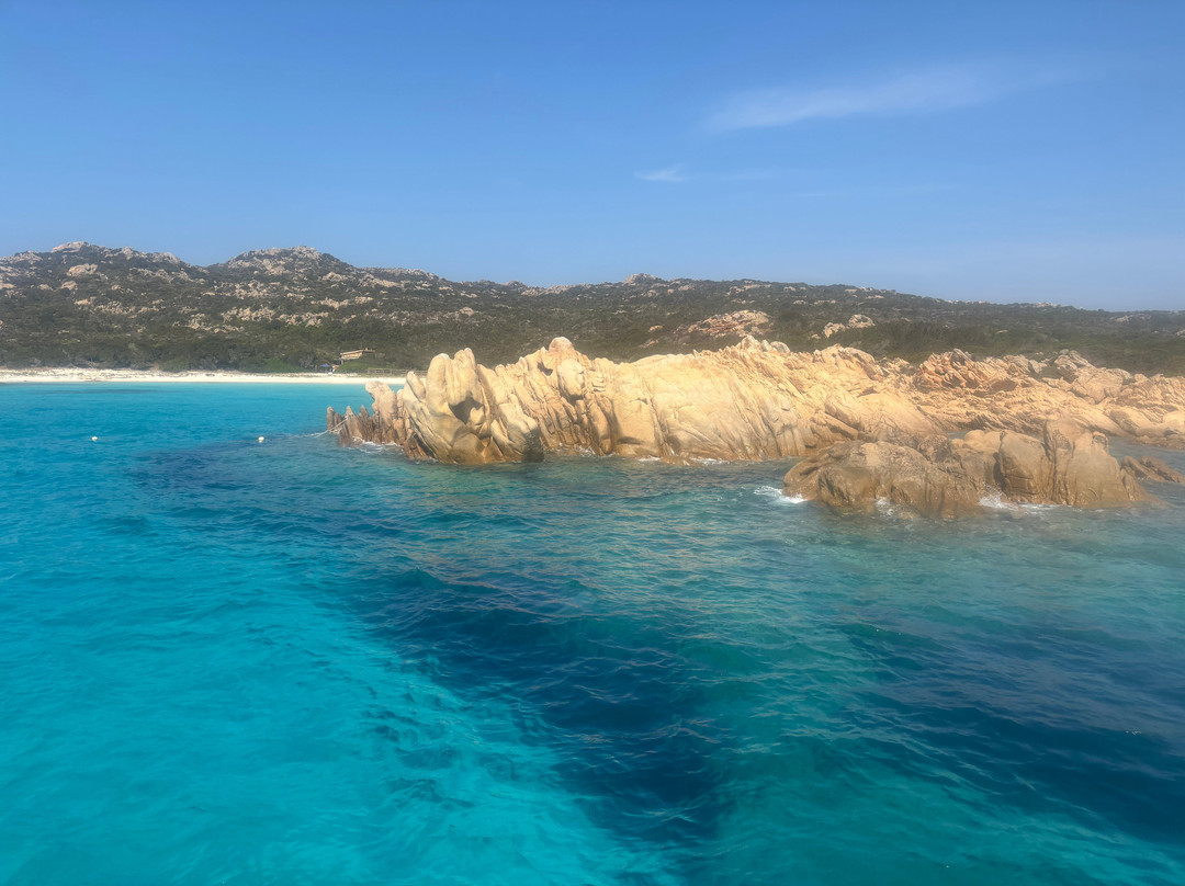 Fil Rouge Sail-拉马达莱娜必去景点