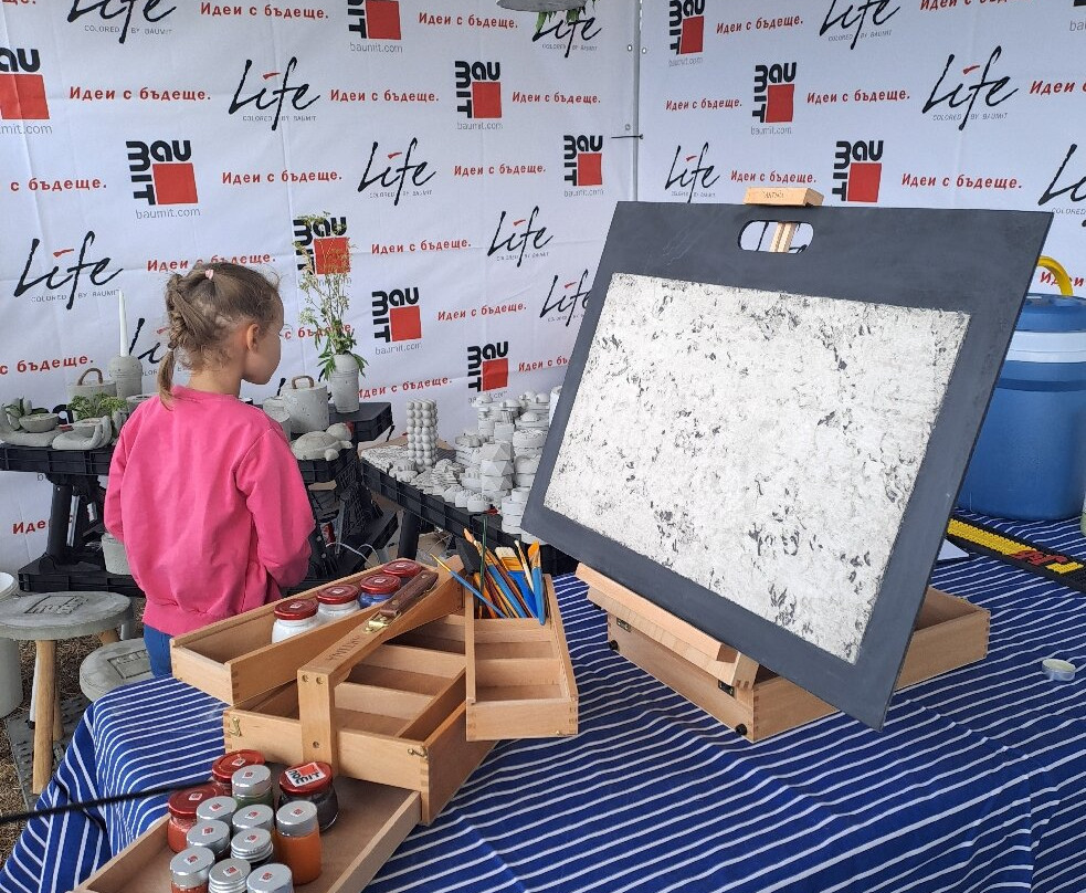 Buzludzha Monument-卡赞勒克必去景点