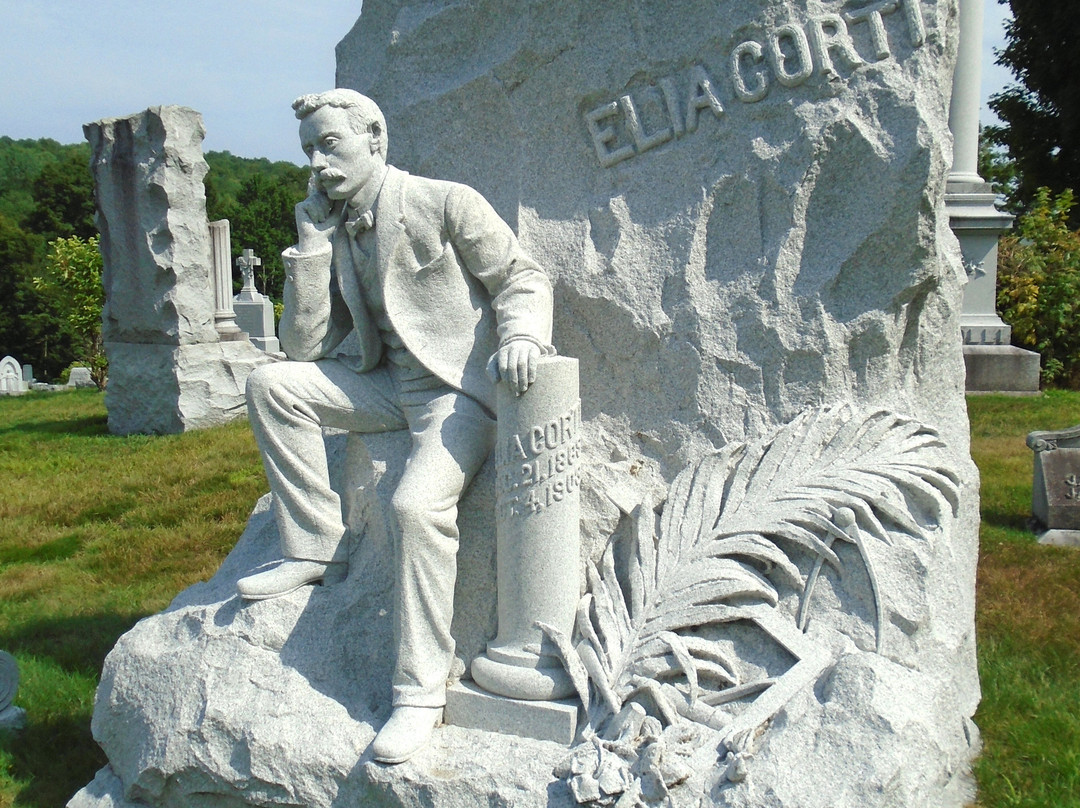 Hope Cemetery-Barre必去景点