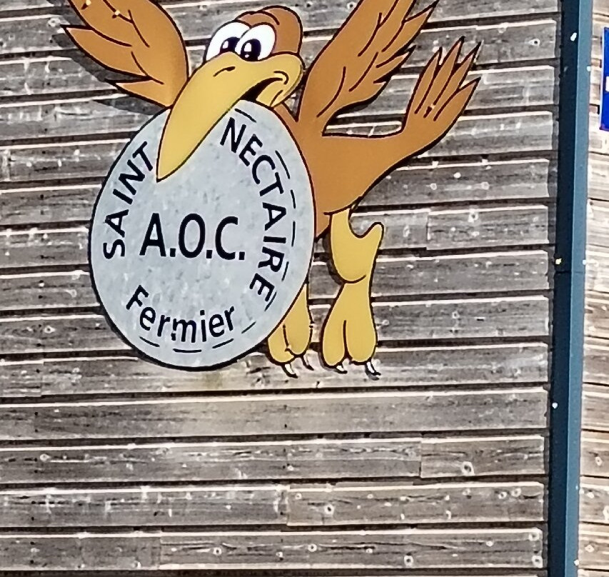 Ferme Gaec de l'Oiseau-Chambon-sur-Lac必去景点