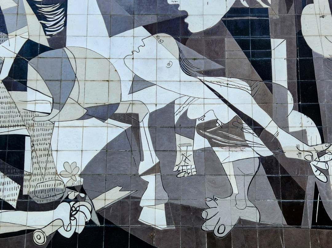 Mural del Guernica de Picasso-Gernika-Lumo必去景点