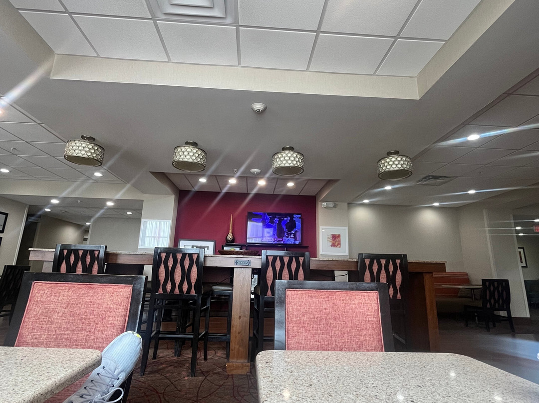 Hampton Inn Opelousas主图