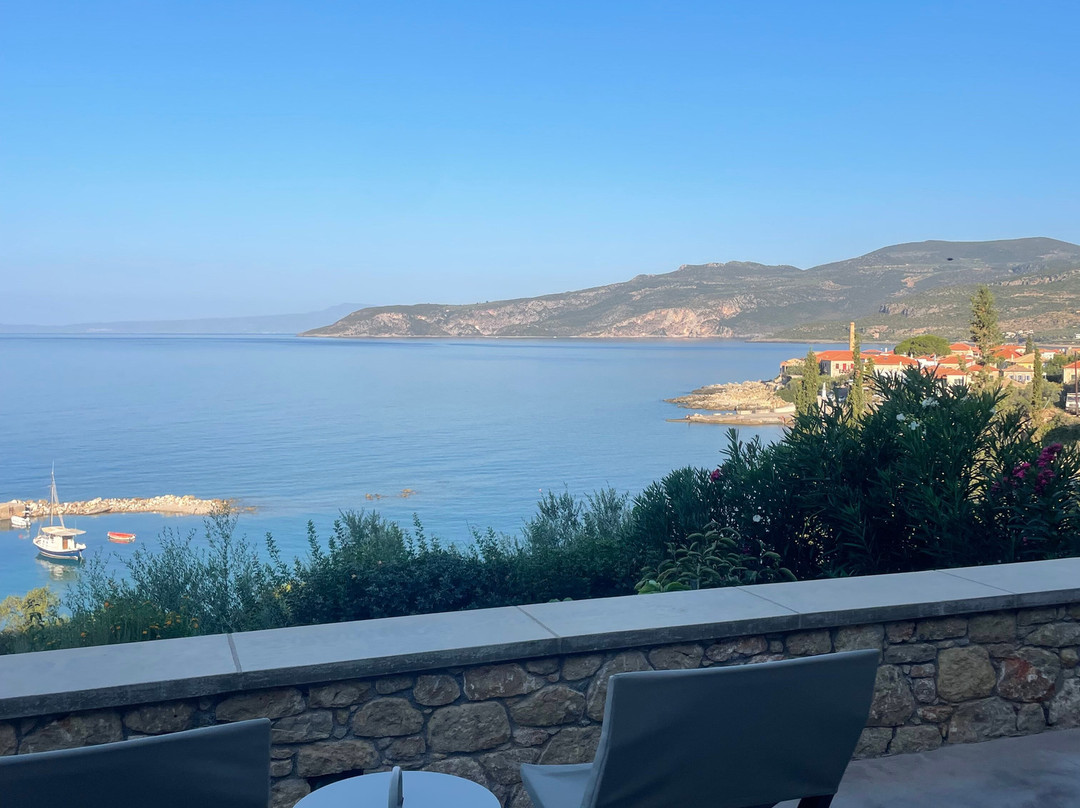 Diapori Suites Hotel主图