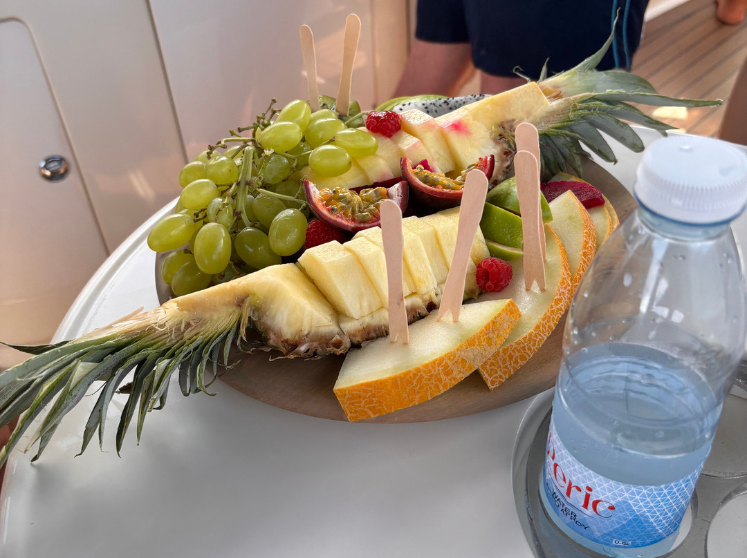 cornelia luxury yacht cruiser-普它肋斯必去景点