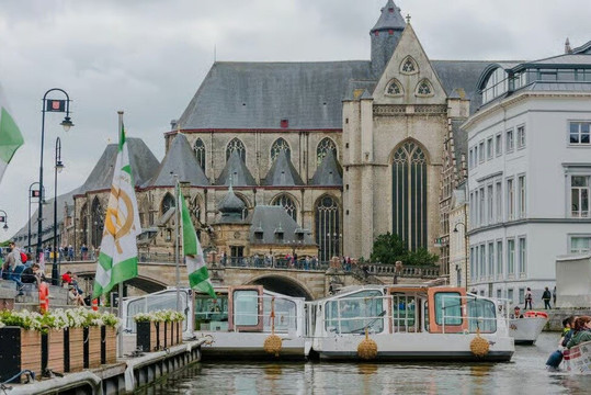 Gent Private Walking Tour with a Local